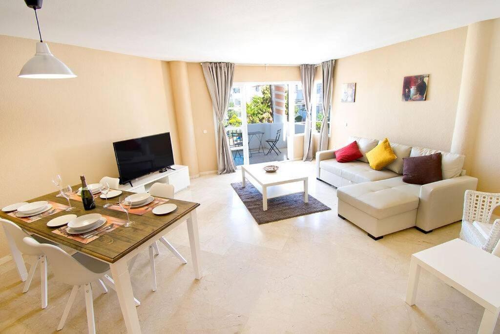 Spectacular Apartment In Matchroom Country Club Фуенхірола Екстер'єр фото